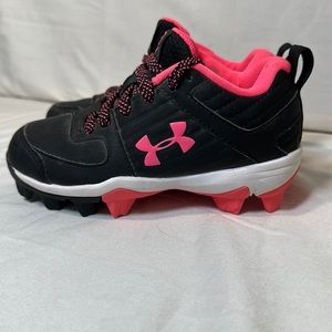 Under Armour Girls Cleats
